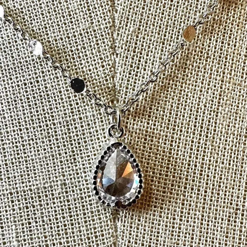 Silver tone dainty teardrop pendant necklace